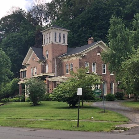 Cook Mansion Bed & Breakfast Montour Falls Екстер'єр фото