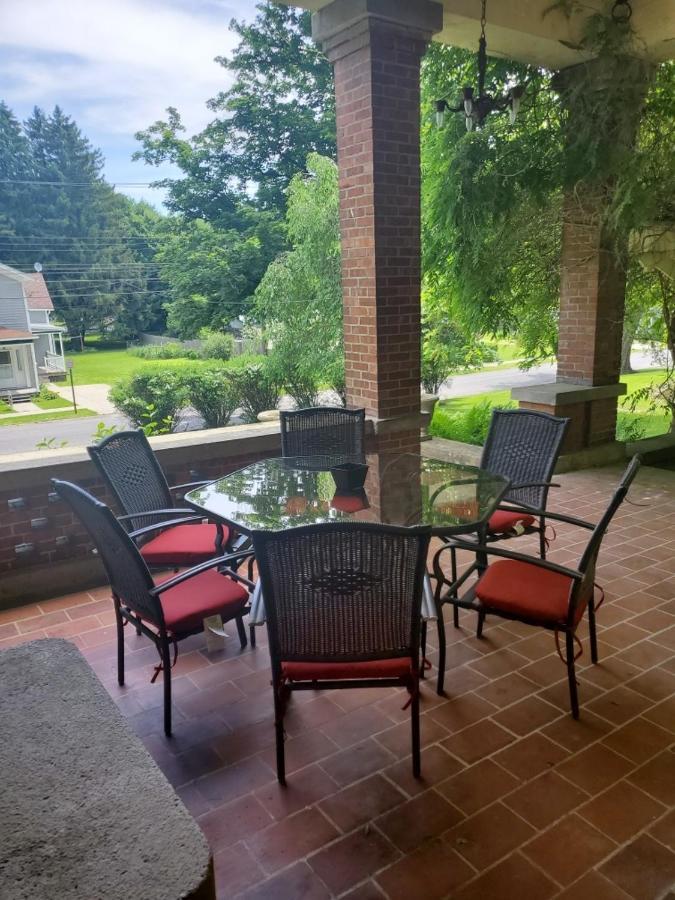 Cook Mansion Bed & Breakfast Montour Falls Екстер'єр фото