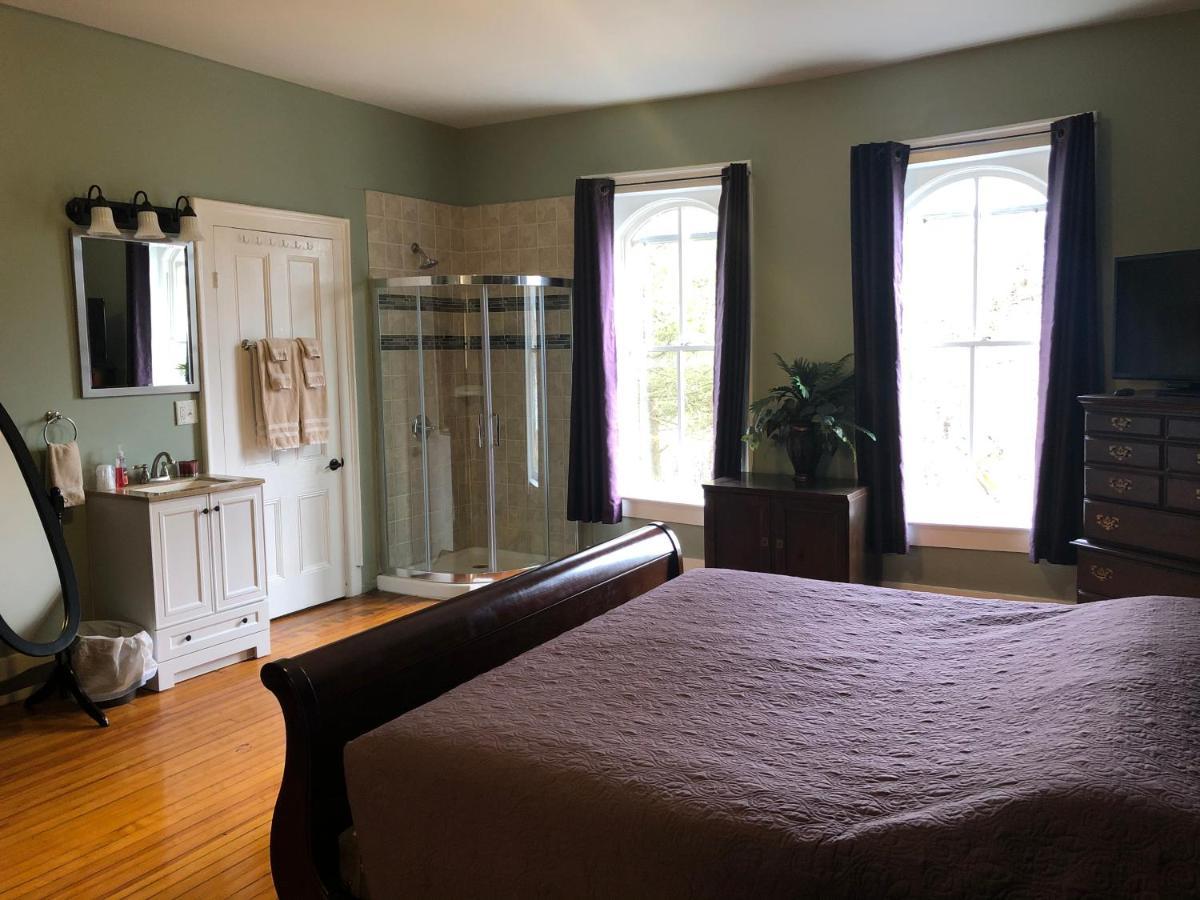 Cook Mansion Bed & Breakfast Montour Falls Екстер'єр фото