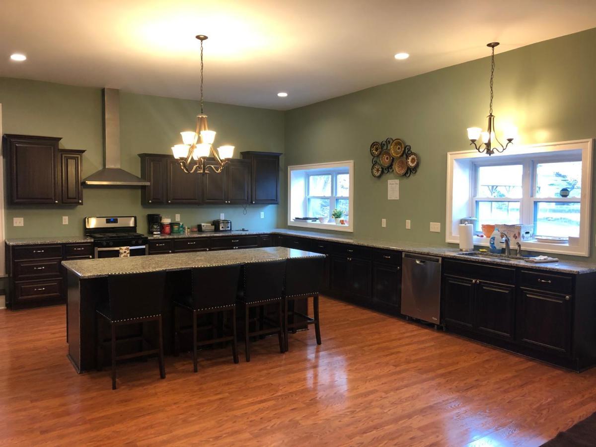 Cook Mansion Bed & Breakfast Montour Falls Екстер'єр фото